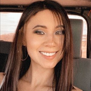 Meet your Posher, Alana